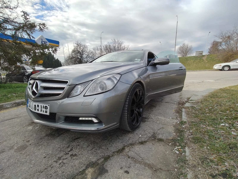 Mercedes-Benz E 350 SPORT, снимка 1 - Автомобили и джипове - 49332280