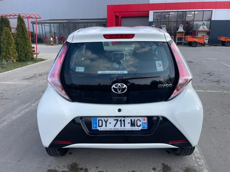 Toyota Aygo FULL екстри, страхотна дамска кола, снимка 5 - Автомобили и джипове - 51819113
