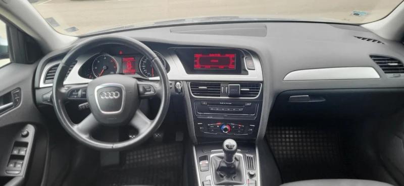 Audi A4 2.0 Avant TDI, снимка 9 - Автомобили и джипове - 52149293