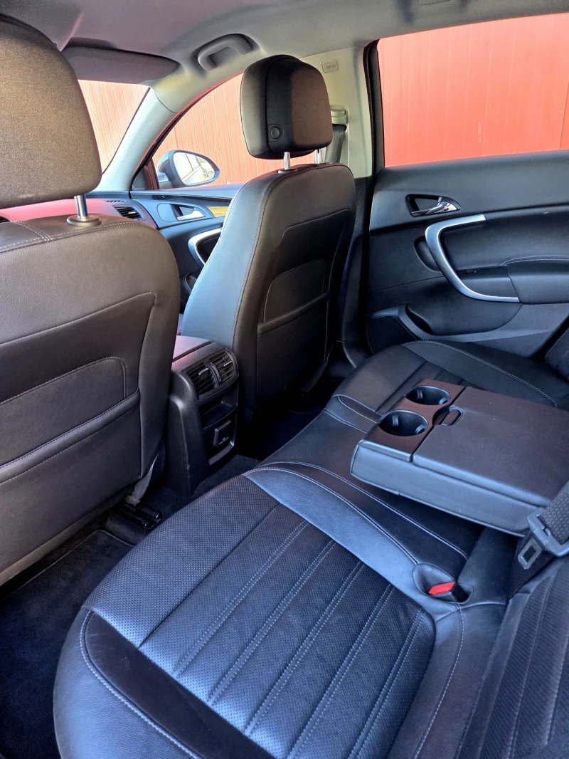 Opel Insignia Внос Швейцария, снимка 16 - Автомобили и джипове - 52527120