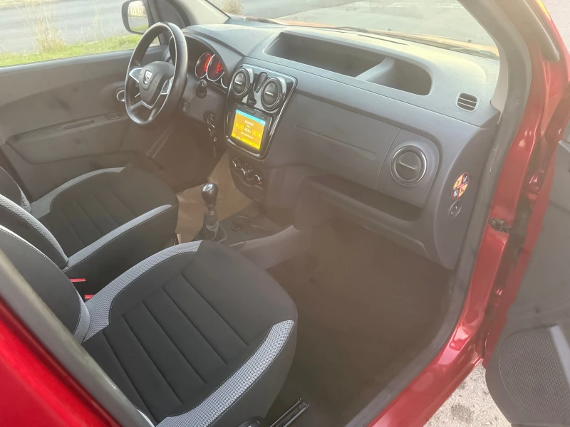 Dacia Dokker NAVI STEPWAY ШВЕЙЦАРИЯ, снимка 10 - Автомобили и джипове - 52809308