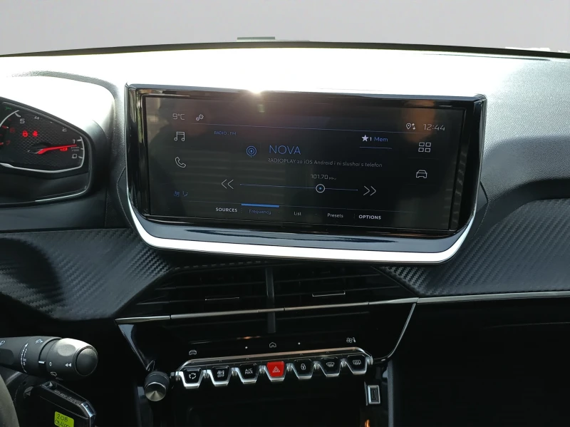 Peugeot 208 ACTIVE 1.2 PureTech 75 BVM5 EURO 6.4, снимка 14 - Автомобили и джипове - 53020750