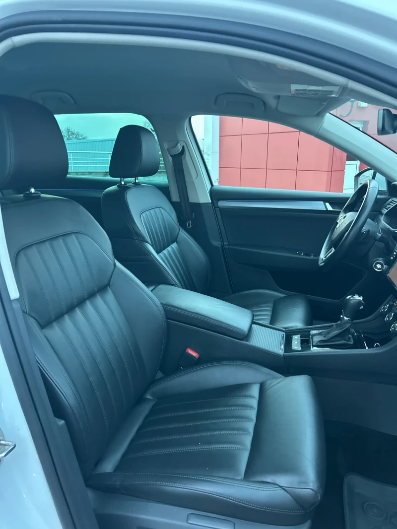 Skoda Superb 2.0 TDI 190кс. , снимка 13 - Автомобили и джипове - 53028877