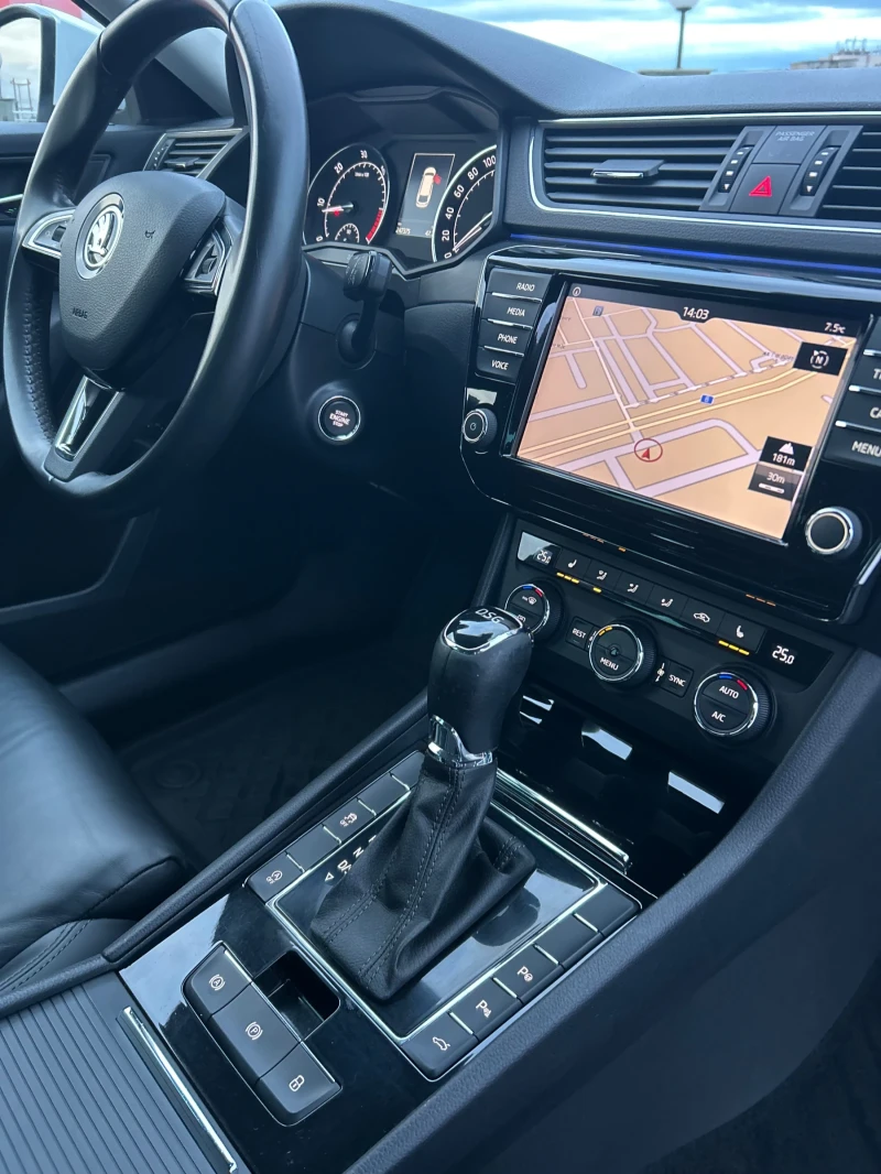 Skoda Superb 2.0 TDI 190кс. , снимка 15 - Автомобили и джипове - 53028877