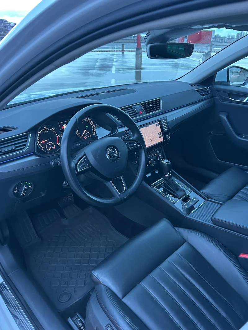 Skoda Superb 2.0 TDI 190кс. , снимка 9 - Автомобили и джипове - 53028877