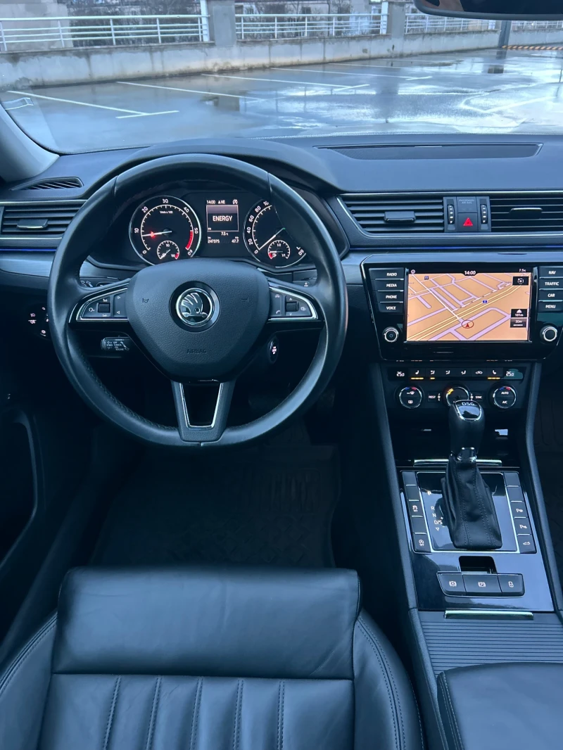 Skoda Superb 2.0 TDI 190кс. , снимка 14 - Автомобили и джипове - 53028877
