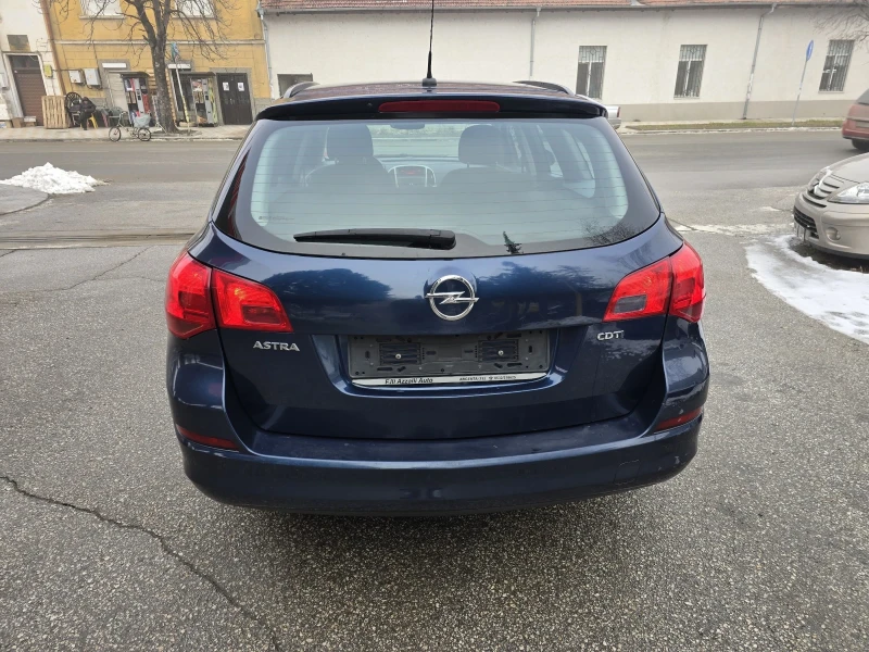 Opel Astra 1.7CDTI 110к.с Италия , снимка 4 - Автомобили и джипове - 53201973