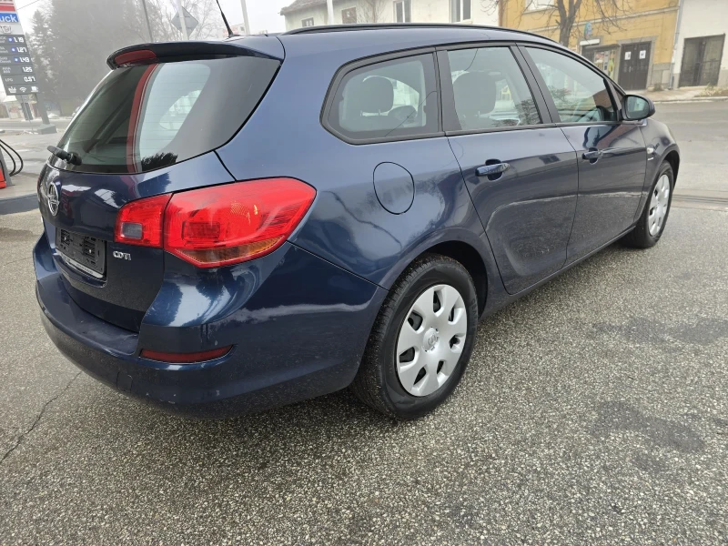 Opel Astra 1.7CDTI 110к.с Италия , снимка 6 - Автомобили и джипове - 53201973