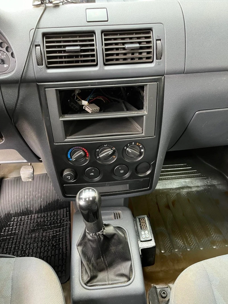 Ford Connect, снимка 9 - Автомобили и джипове - 53582961