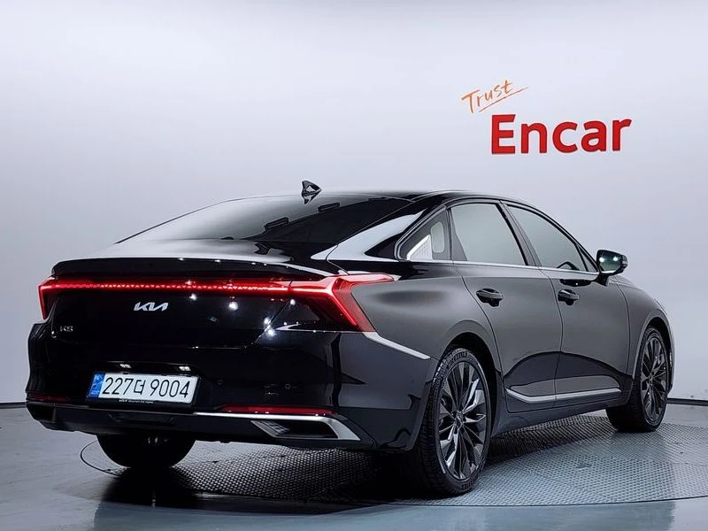 Kia K8 * 2.5* SIGNATURE* SPECIAL* ЦЕНАДОБГ* БЕЗИНЦИДЕНТИ*, снимка 2 - Автомобили и джипове - 55594960