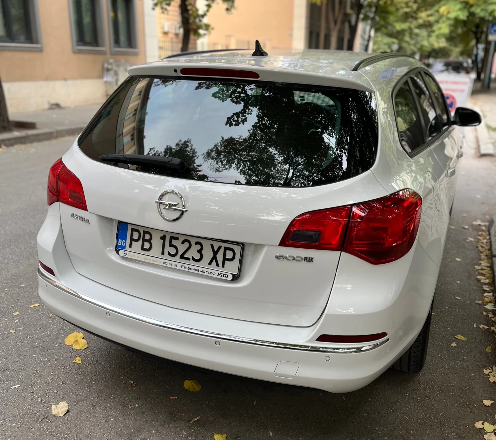 Opel Astra Sports Tourer - изображение 2