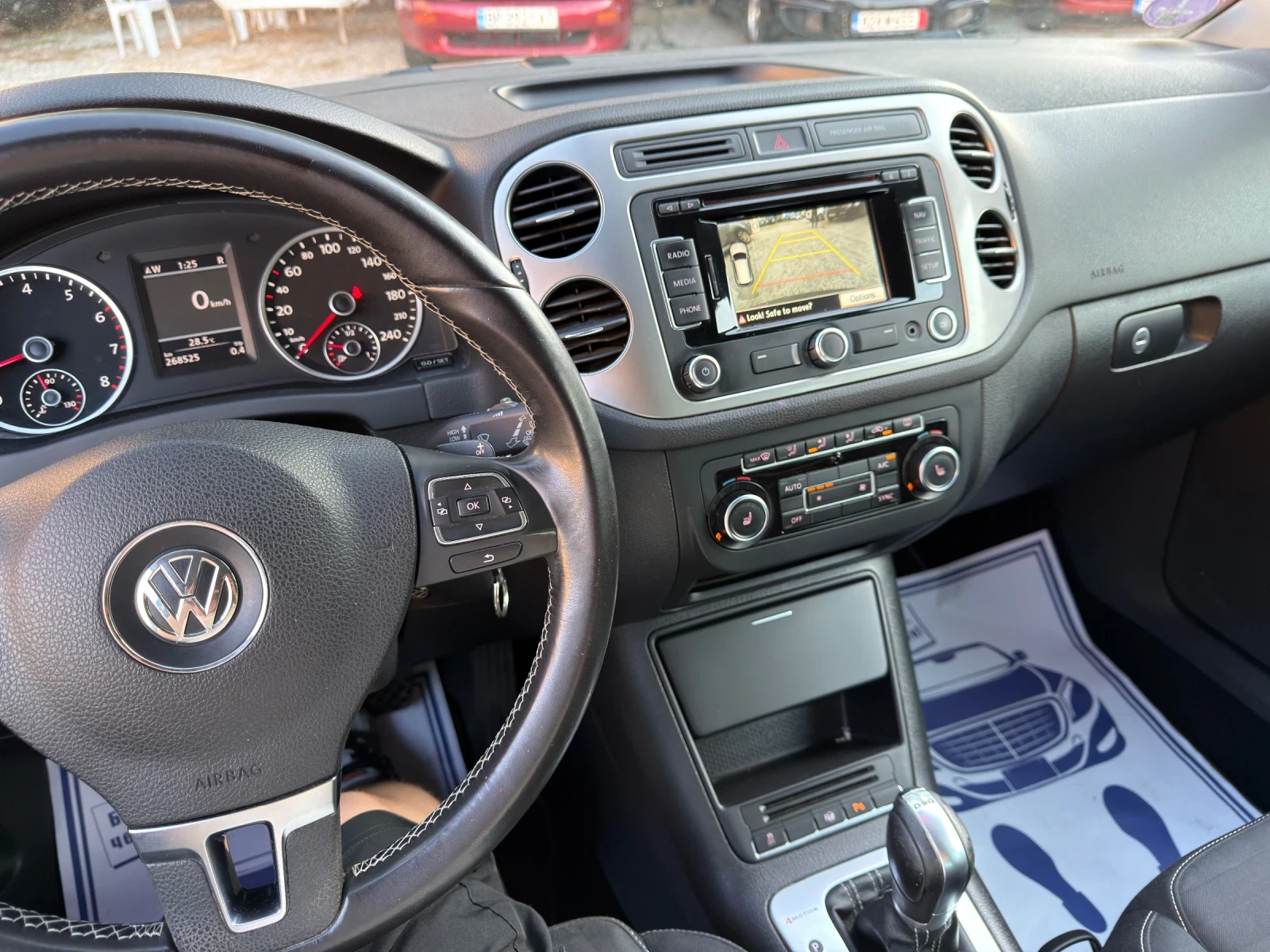 VW Tiguan 2.0Б R-LINE 4-MOTION, снимка 11 - Автомобили и джипове - 51515085