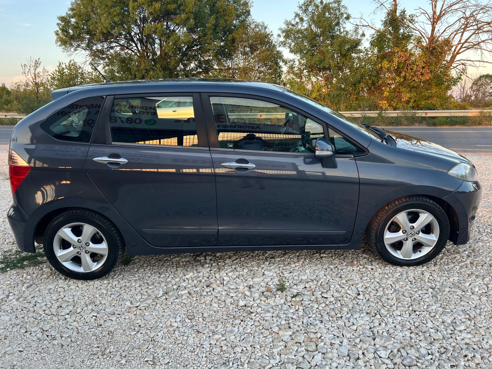 Honda Fr-v 1.8i V-Tec/140p.s-Facelift-6 mesten - изображение 7