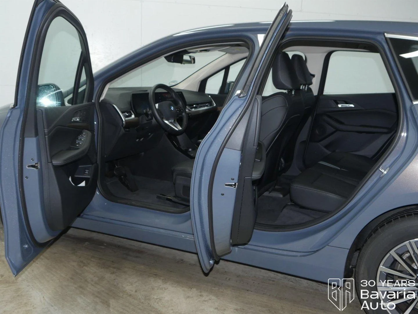 BMW 220 i Active Tourer Steptronic Luxury Line | Mobile.bg   5