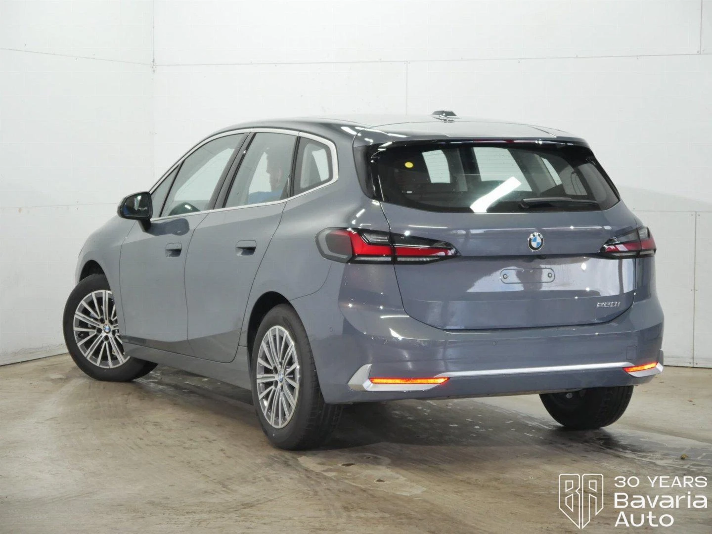 BMW 220 i Active Tourer Steptronic Luxury Line | Mobile.bg   2