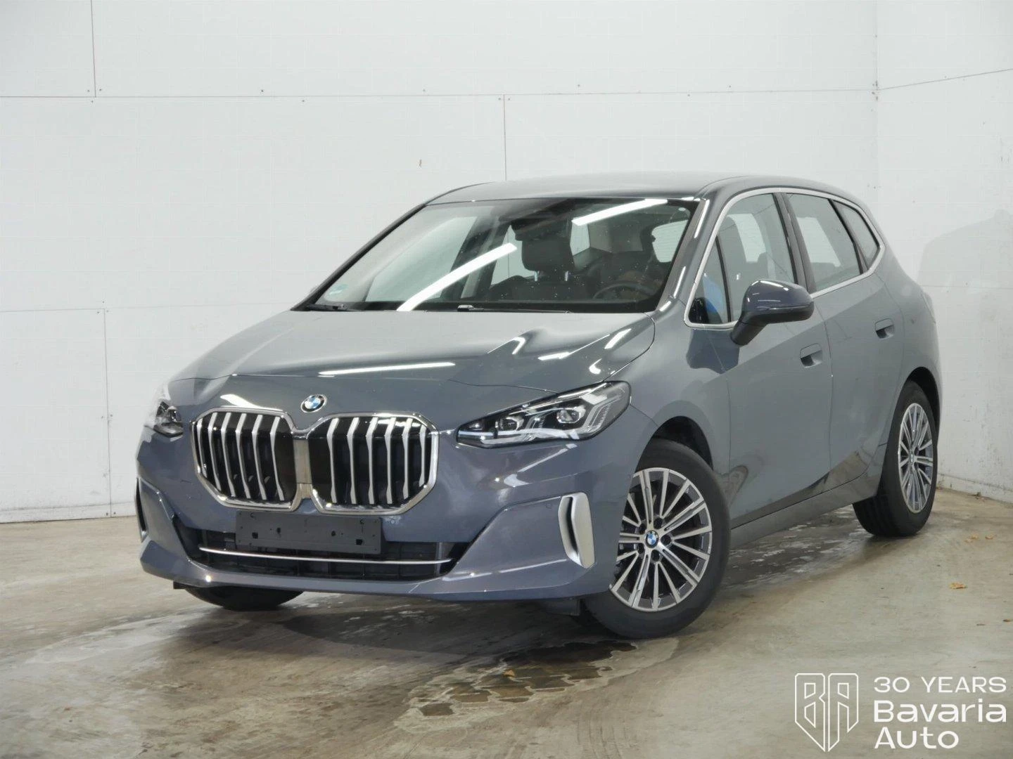 BMW 220 i Active Tourer Steptronic Luxury Line | Mobile.bg   1
