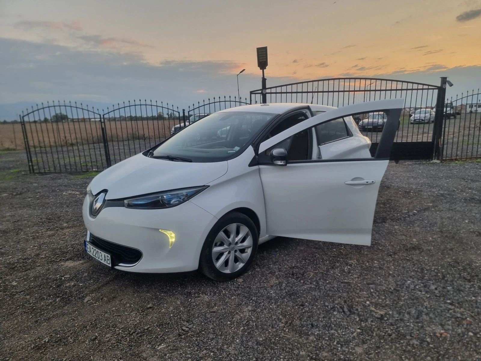 Renault Zoe | Mobile.bg   1