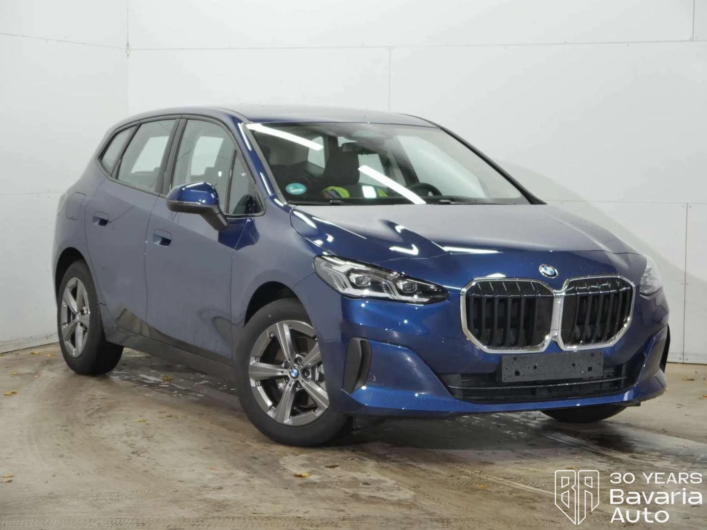 BMW 220 i Active Tourer Steptronic - изображение 4