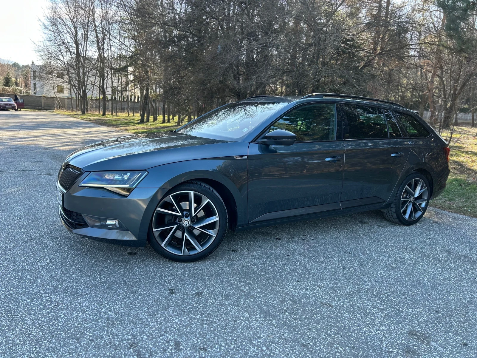 Skoda Superb 2.0 TDI 4X4 SPORTLINE - изображение 3