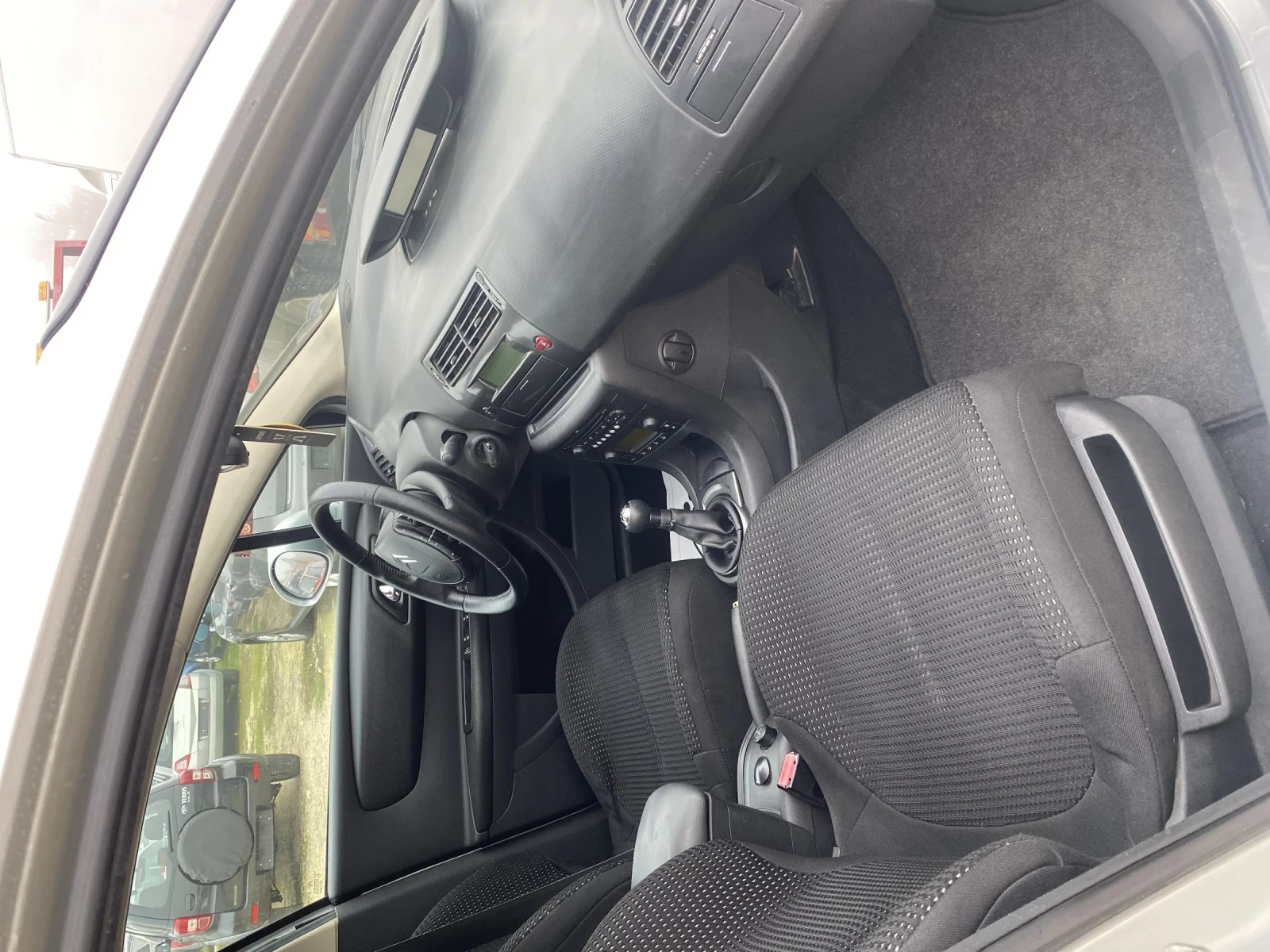 Citroen C4 1.6 16V - изображение 6