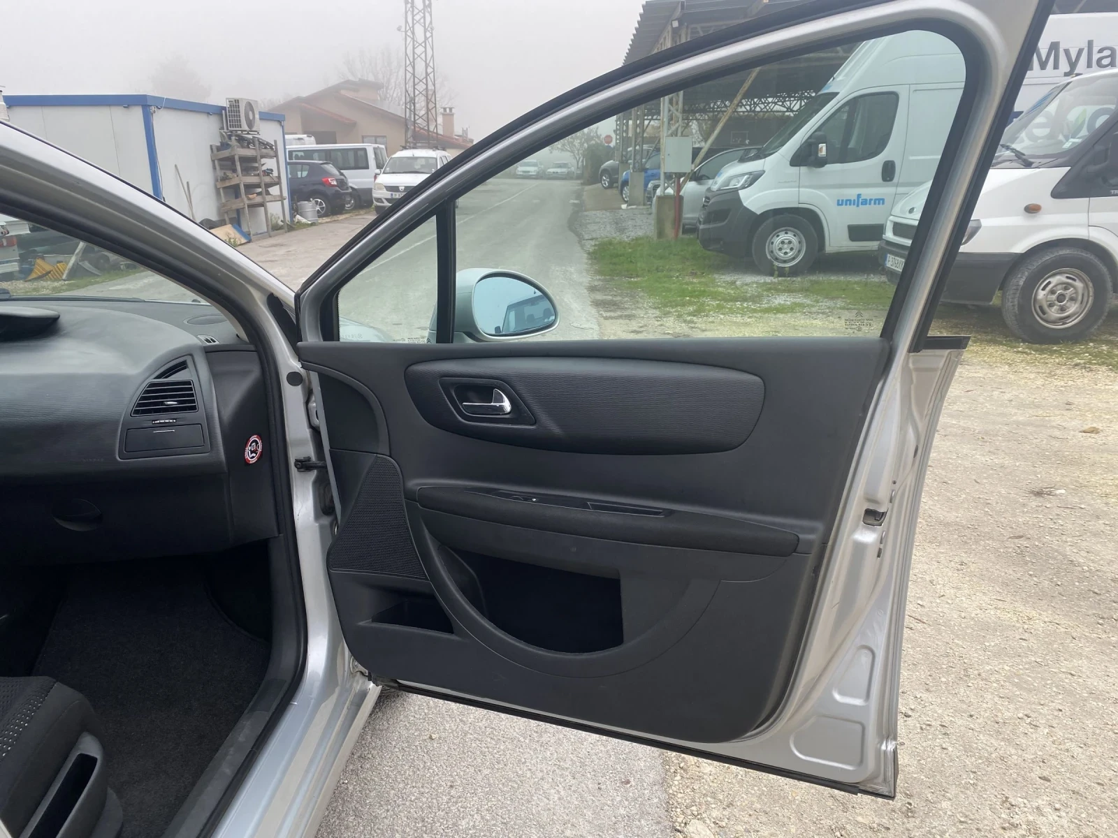 Citroen C4 1.6 16V - изображение 9