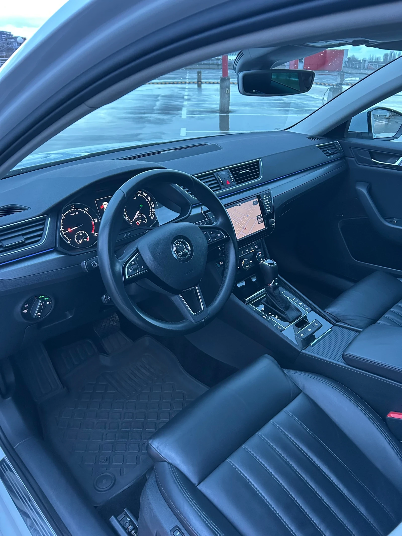 Skoda Superb 2.0 TDI 190кс.  - изображение 9