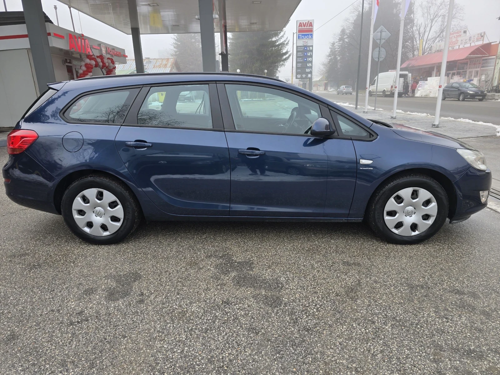 Opel Astra 1.7CDTI 110к.с Италия  - изображение 7