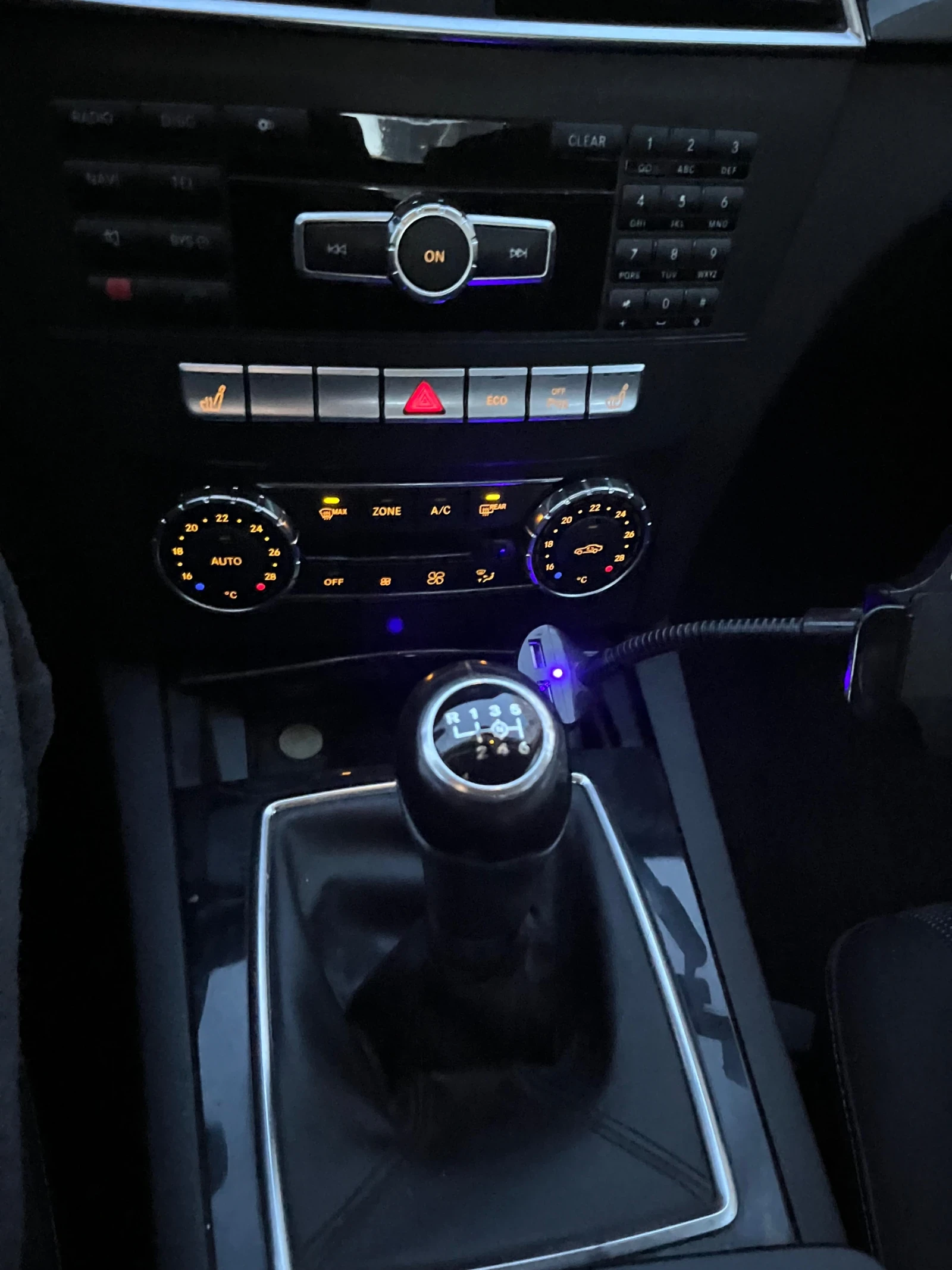 Mercedes-Benz C 180  - изображение 9