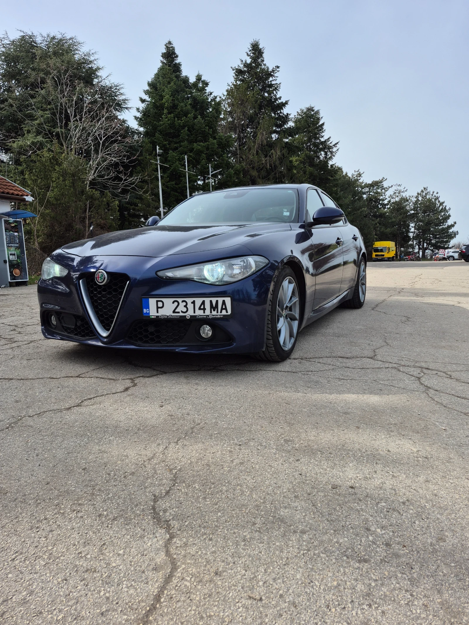 Alfa Romeo Giulia 2.2 180коня