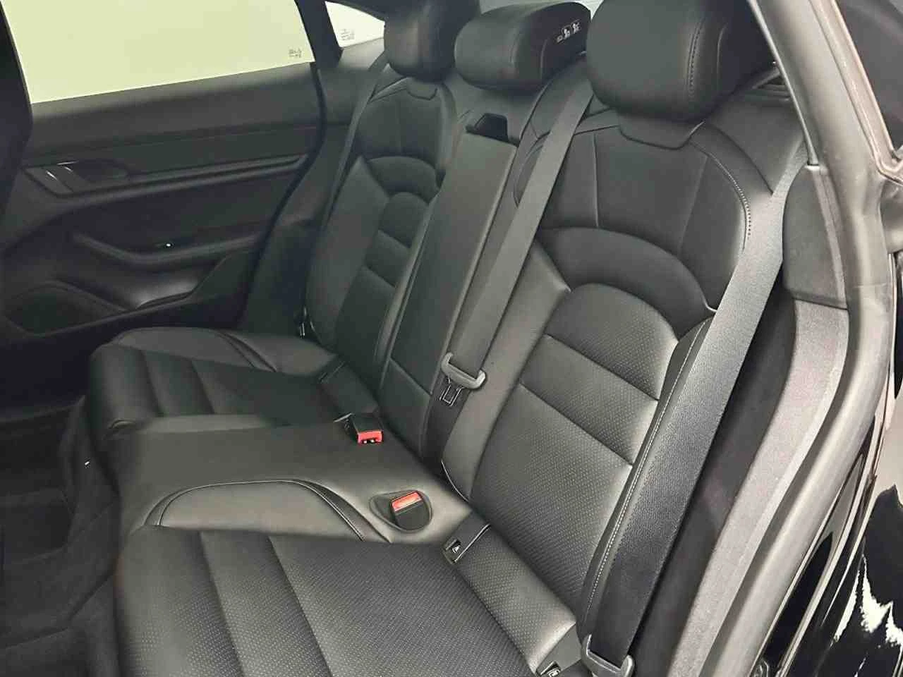 Porsche Taycan 4S - изображение 7