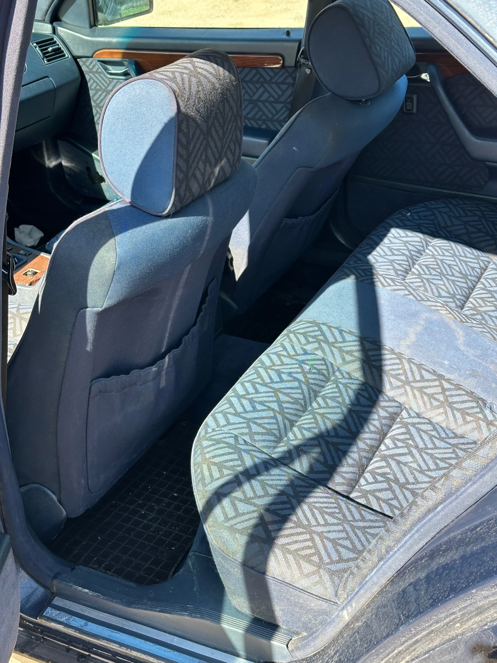 Mercedes-Benz C 280, снимка 10 - Автомобили и джипове - 53848235