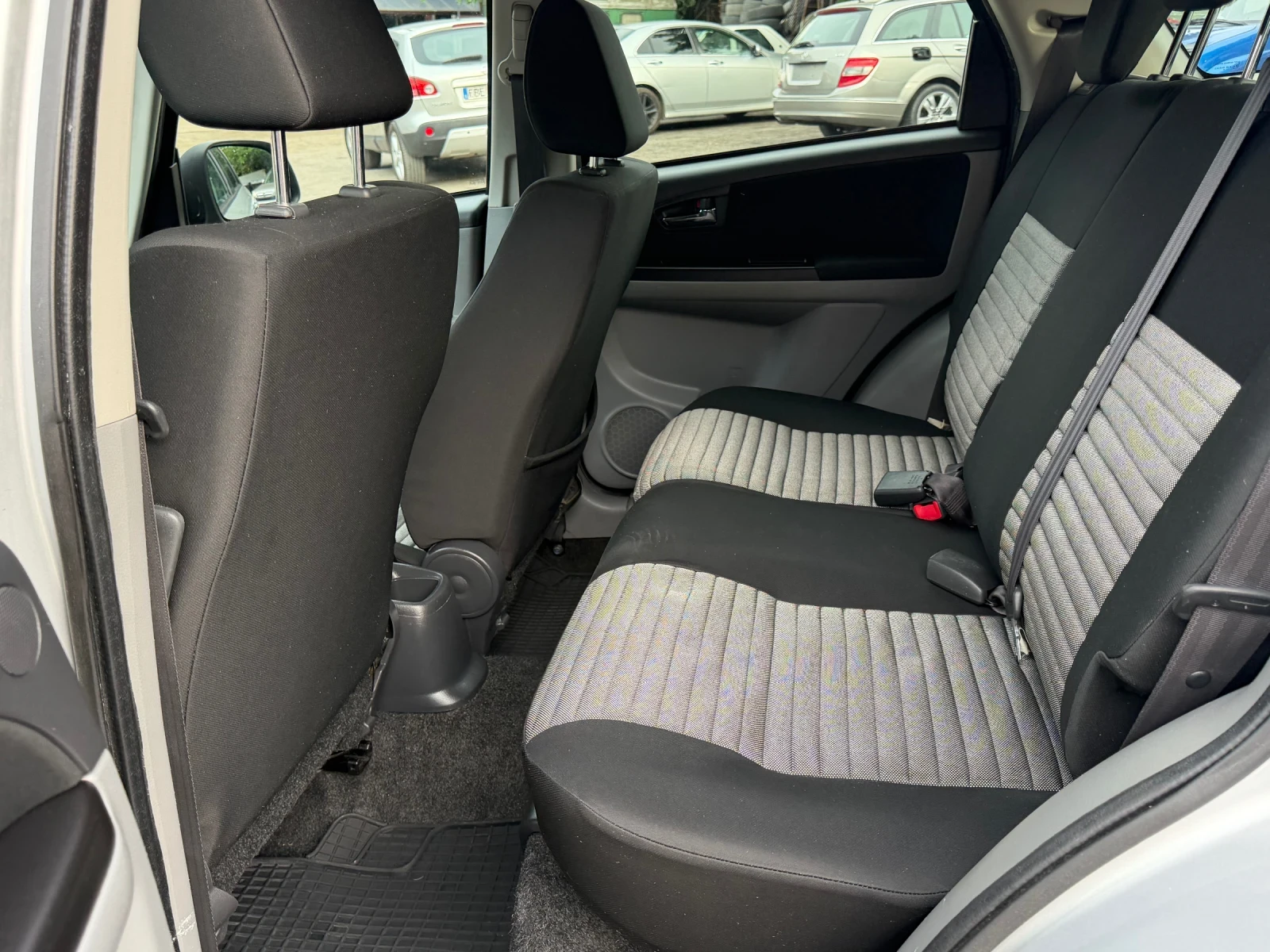 Suzuki SX4 FACELIFT Запазен, снимка 11 - Автомобили и джипове - 55321390