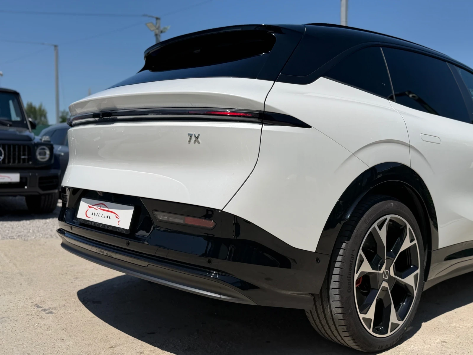 Zeekr 7X 4х4/LED/PANO/KEYLESS/NAVI/СОБСТВЕН ЛИЗИНГ, снимка 8 - Автомобили и джипове - 55421492