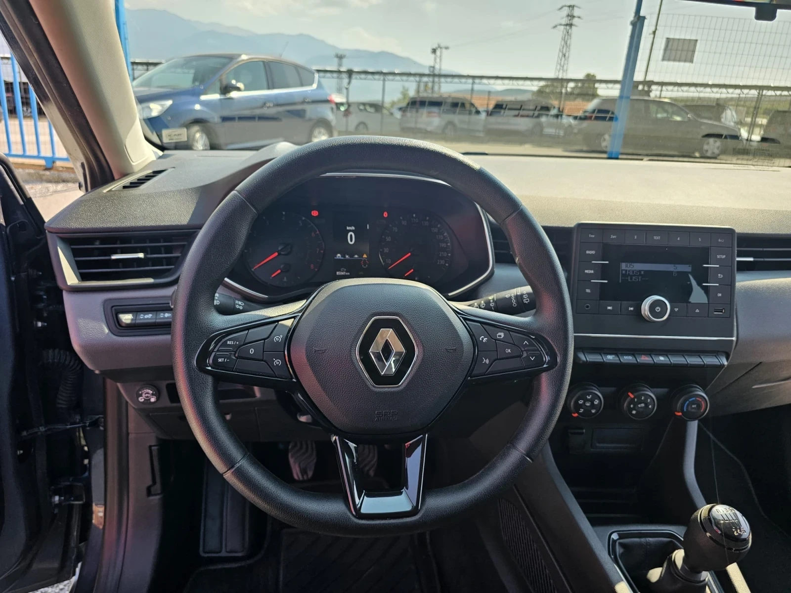Renault Clio 1.0i GPL, снимка 9 - Автомобили и джипове - 56020292