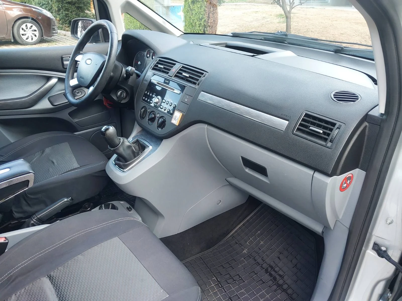 Ford C-max, снимка 3 - Автомобили и джипове - 56164473