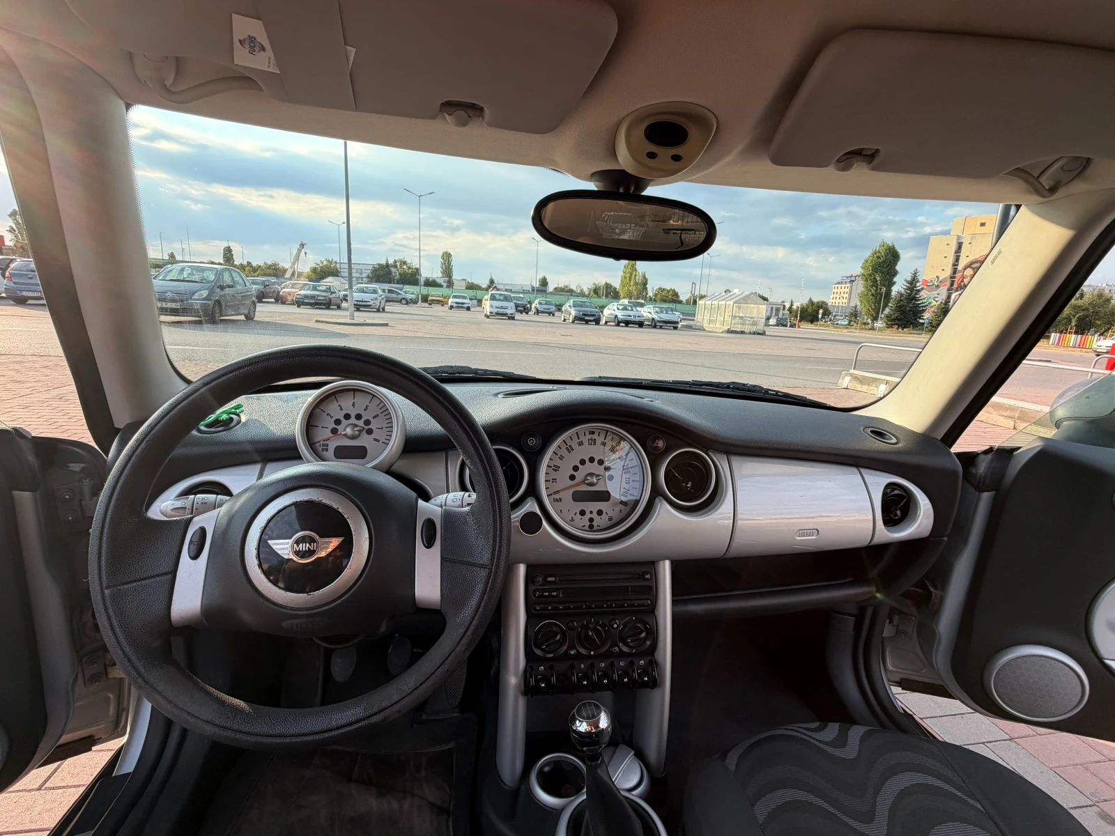 Mini One, снимка 6 - Автомобили и джипове - 56185070