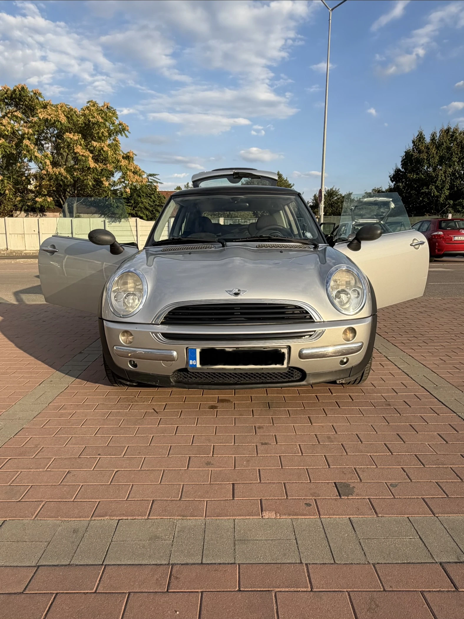 Mini One, снимка 2 - Автомобили и джипове - 56185070