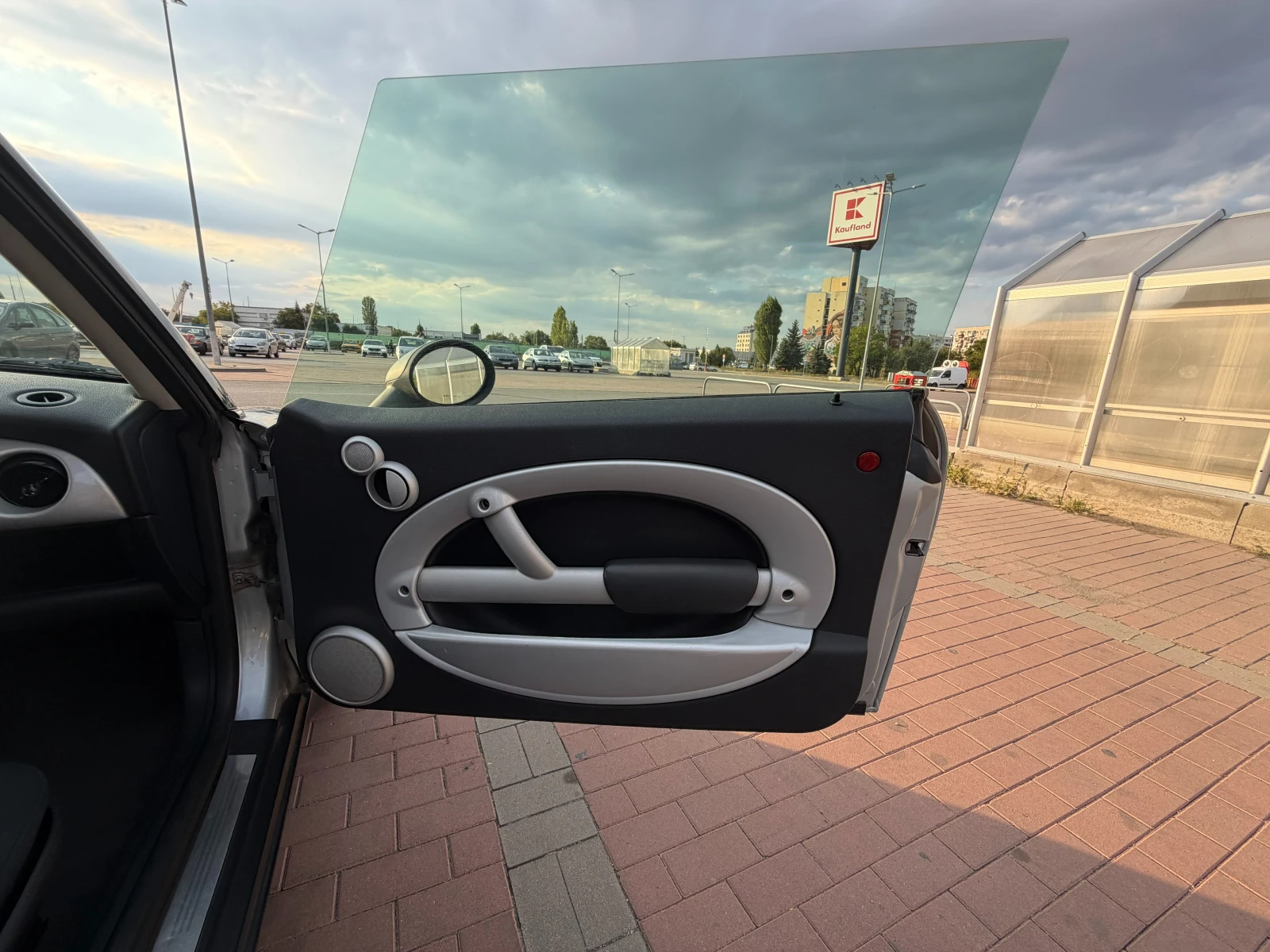 Mini One, снимка 8 - Автомобили и джипове - 56185070