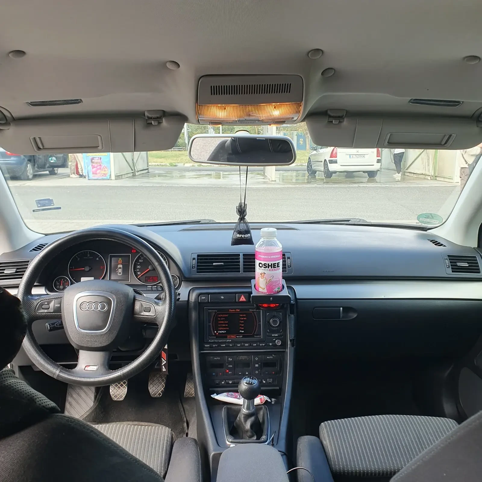 Audi A4 Avant 2.7TDI S-line, снимка 13 - Автомобили и джипове - 56295061