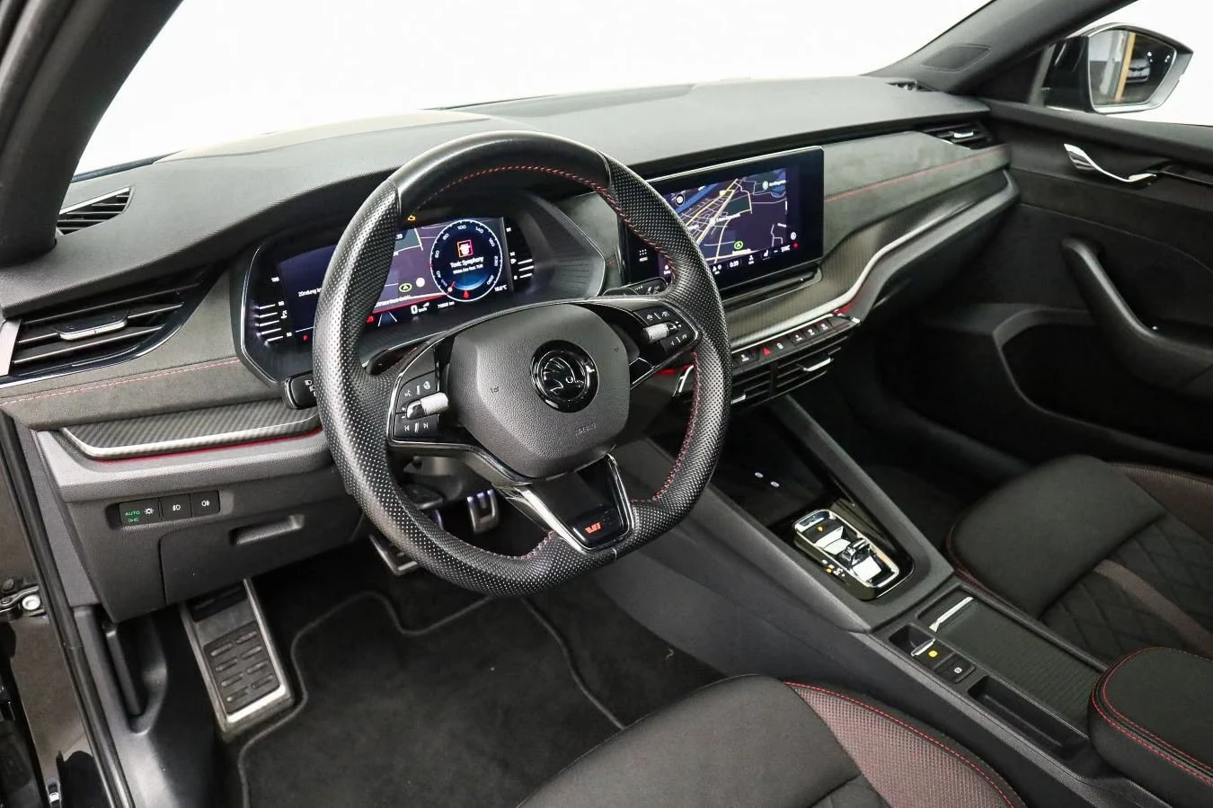 Skoda Octavia RS/234HP/DSG/HUD/CAM/ACC/LED/981z | Mobile.bg � ����������� 9