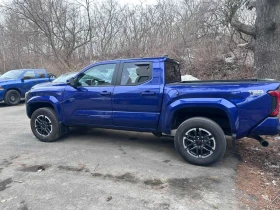 Toyota Tacoma 4x4 Double Cab Manual SB  / CARFAX / АВТОКРЕДИТ, снимка 2