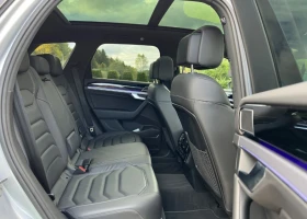 Обява за продажба на VW Touareg 3.0 TDI R-Line ~ 100 798 лв. - изображение 9