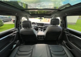 Обява за продажба на VW Touareg 3.0 TDI R-Line ~ 100 798 лв. - изображение 8