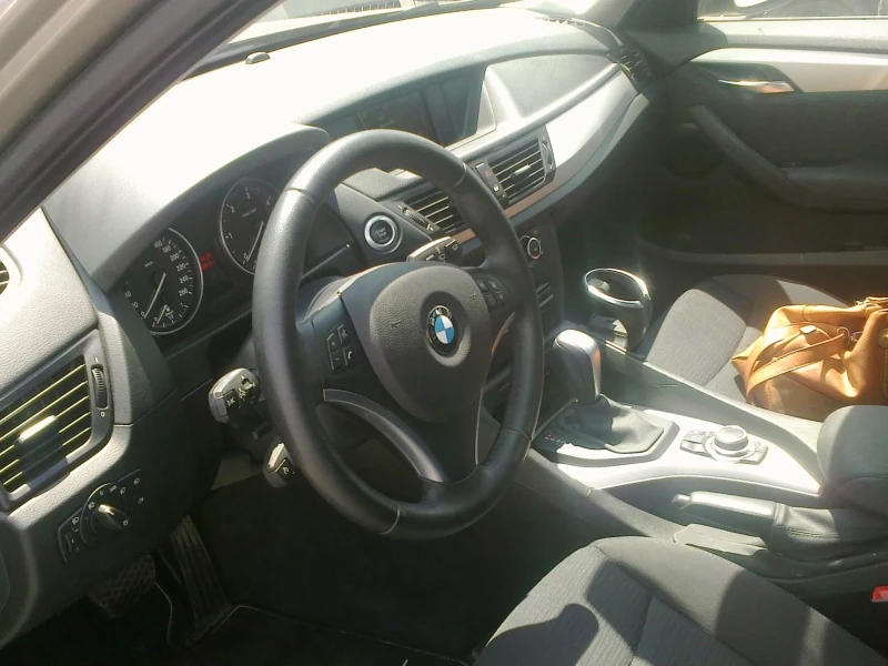 BMW X1, снимка 5 - Автомобили и джипове - 47232382