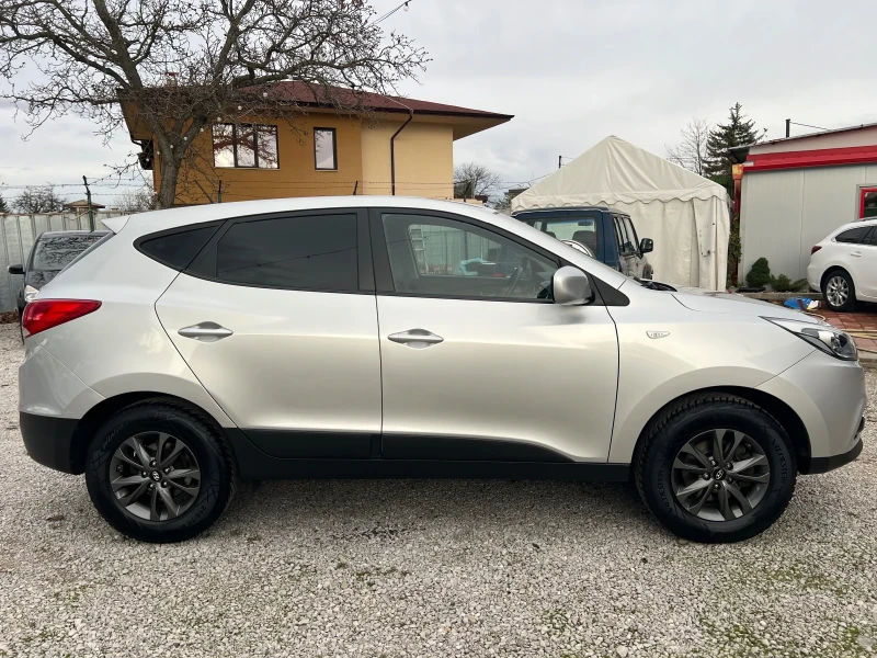 Hyundai IX35 2.0 4WD* ШВЕЙЦАРИЯ* , снимка 4 - Автомобили и джипове - 52500687