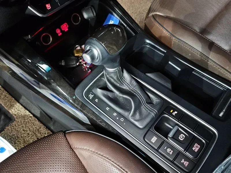 Kia Sorento 2.2 CRDI 4WD, снимка 9 - Автомобили и джипове - 54265406