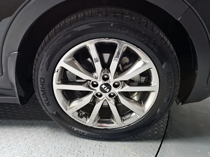 Kia Sorento 2.2 CRDI 4WD, снимка 5 - Автомобили и джипове - 54265406