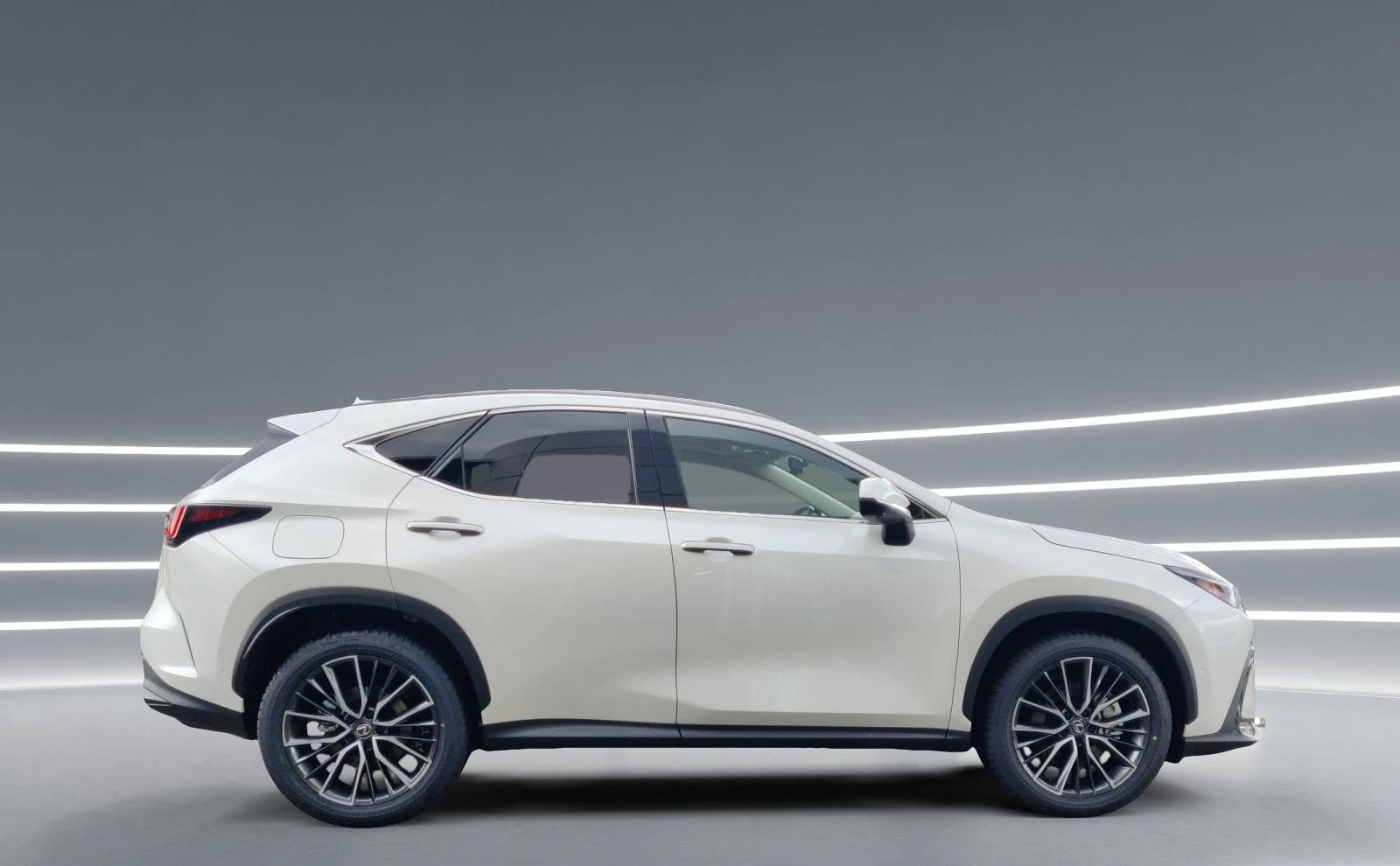 Lexus NX 450 h+ = NEW= Luxury Line Гаранция - изображение 6