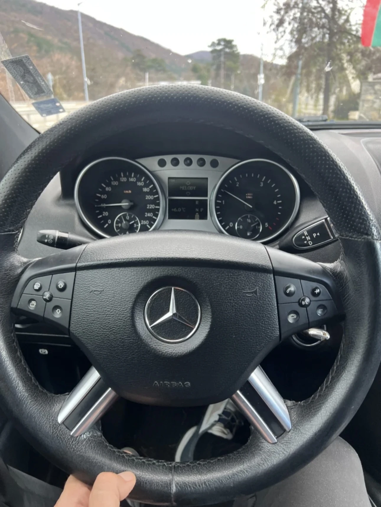 Mercedes-Benz ML 320 63 AMG FULL - изображение 8