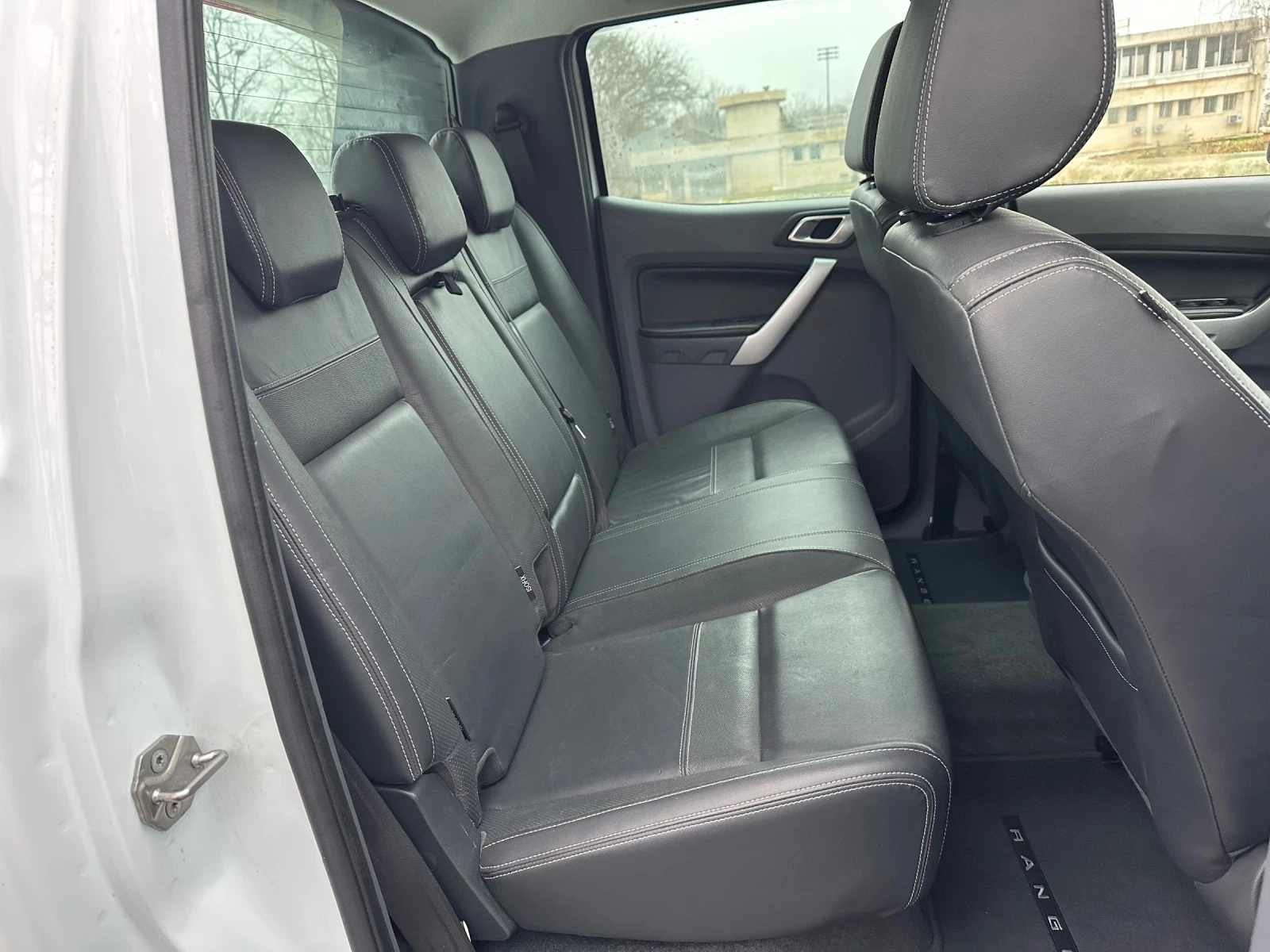 Ford Ranger 3.2 TDCI LIMITED EDITION 200кс, снимка 14 - Автомобили и джипове - 53376844
